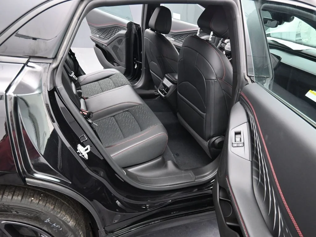 New 2026 Diamond Black Crystal Pearlcoat Dodge R/T image 14