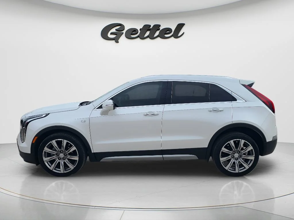 Used 2022 Crystal White Tricoat Cadillac Premium Luxury image 8