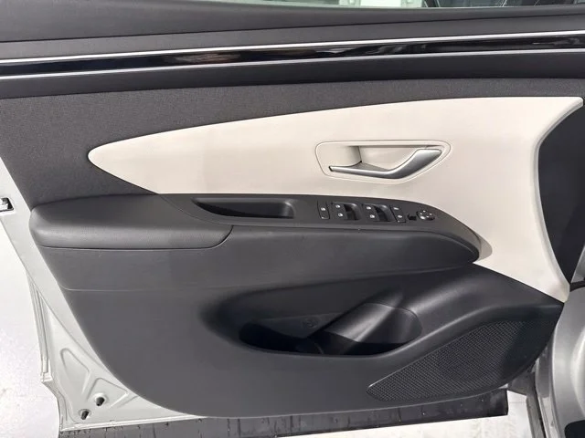 Used 2023 Silver Hyundai SEL image 19