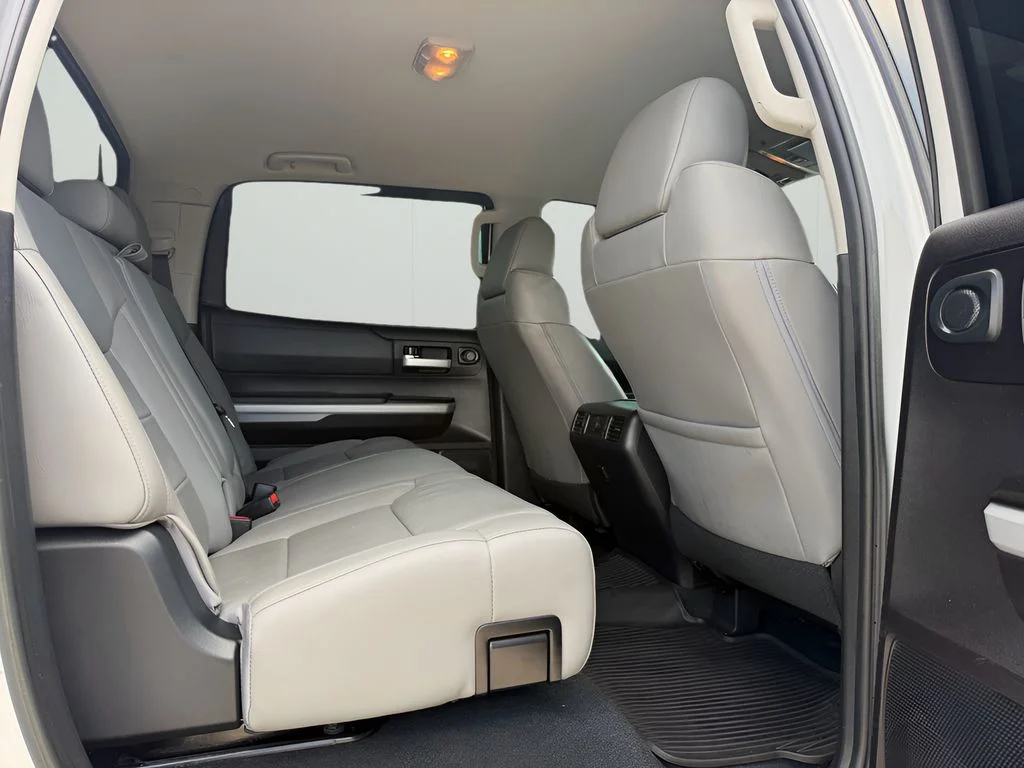 Used 2020 Super White Toyota SR5 image 10