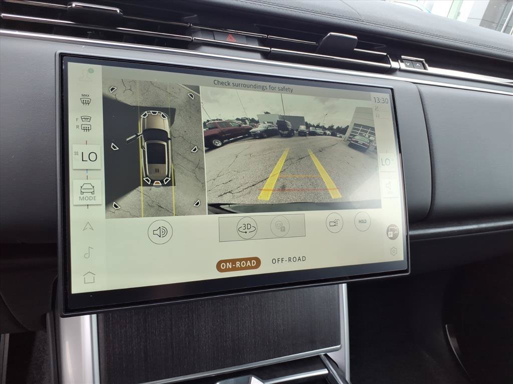 New 2026 Santorini Black Land Rover SE image 20