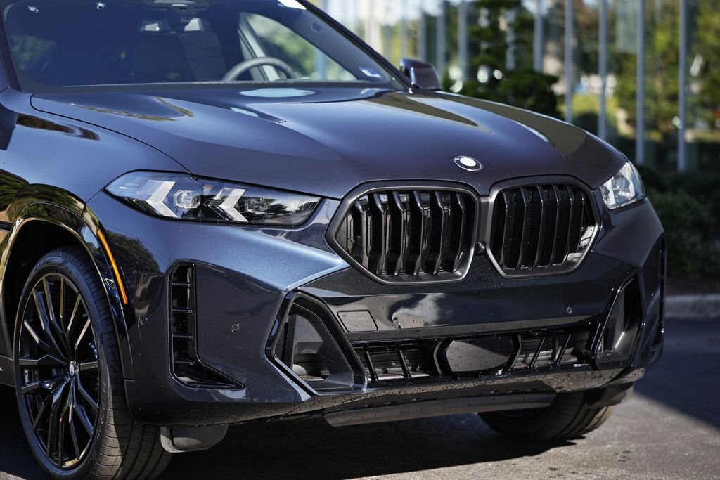 New 2027 Carbon Black Metallic BMW xDrive40i image 2