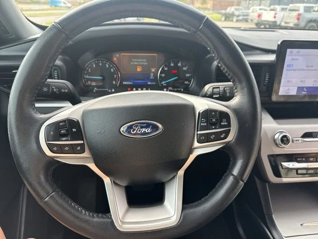 Used 2023 White Ford XLT image 13