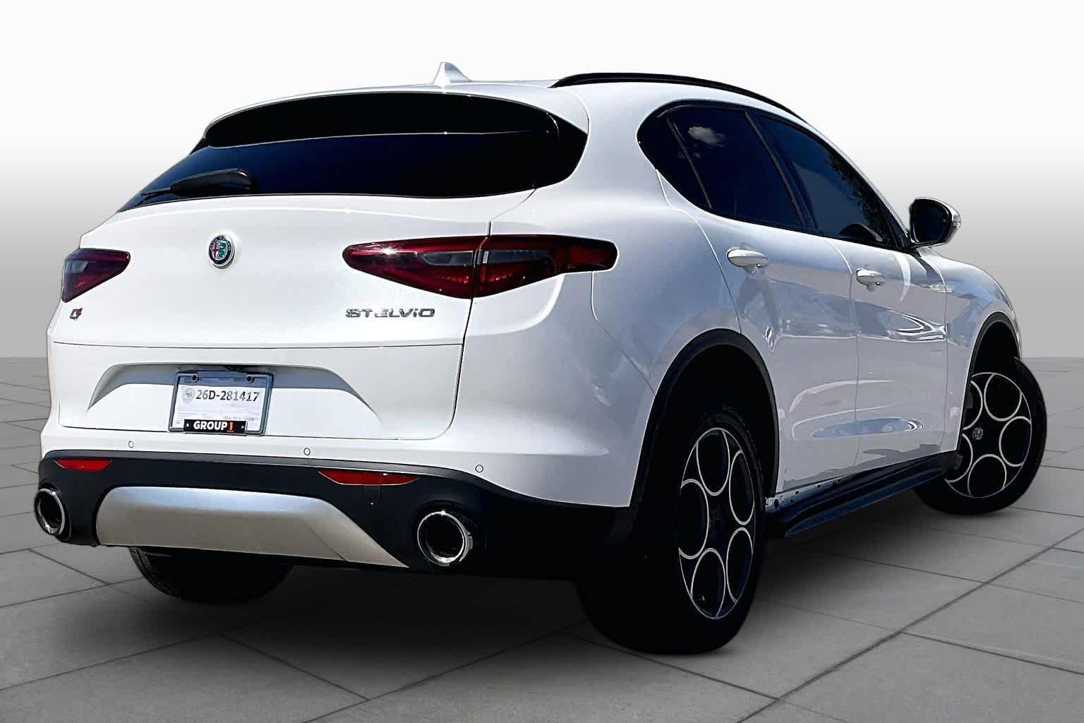 Used 2018 WHITE Alfa Romeo Ti Sport image 12