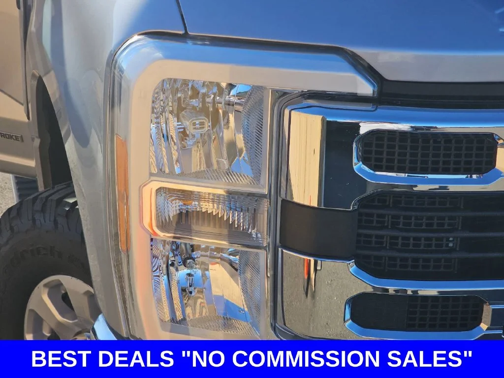 Used 2023 Iconic Silver Metallic Ford XLT image 33