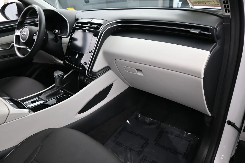 Used 2024 White Pearl Hyundai SEL image 41