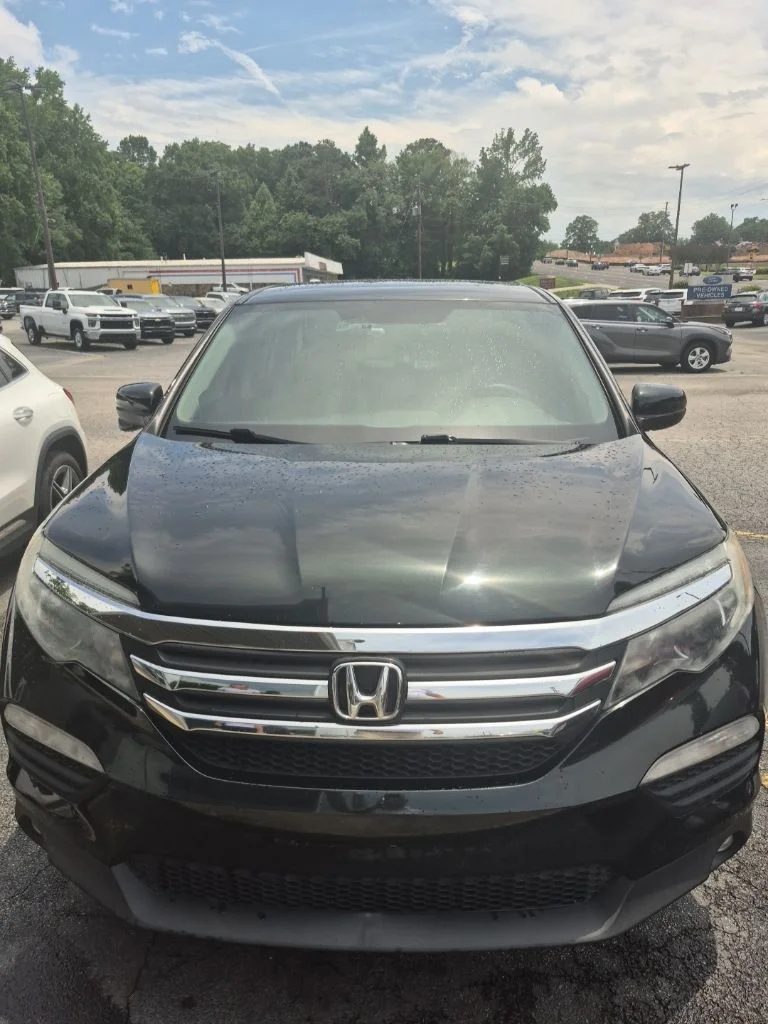 Used 2018 Beige Honda EX image 1