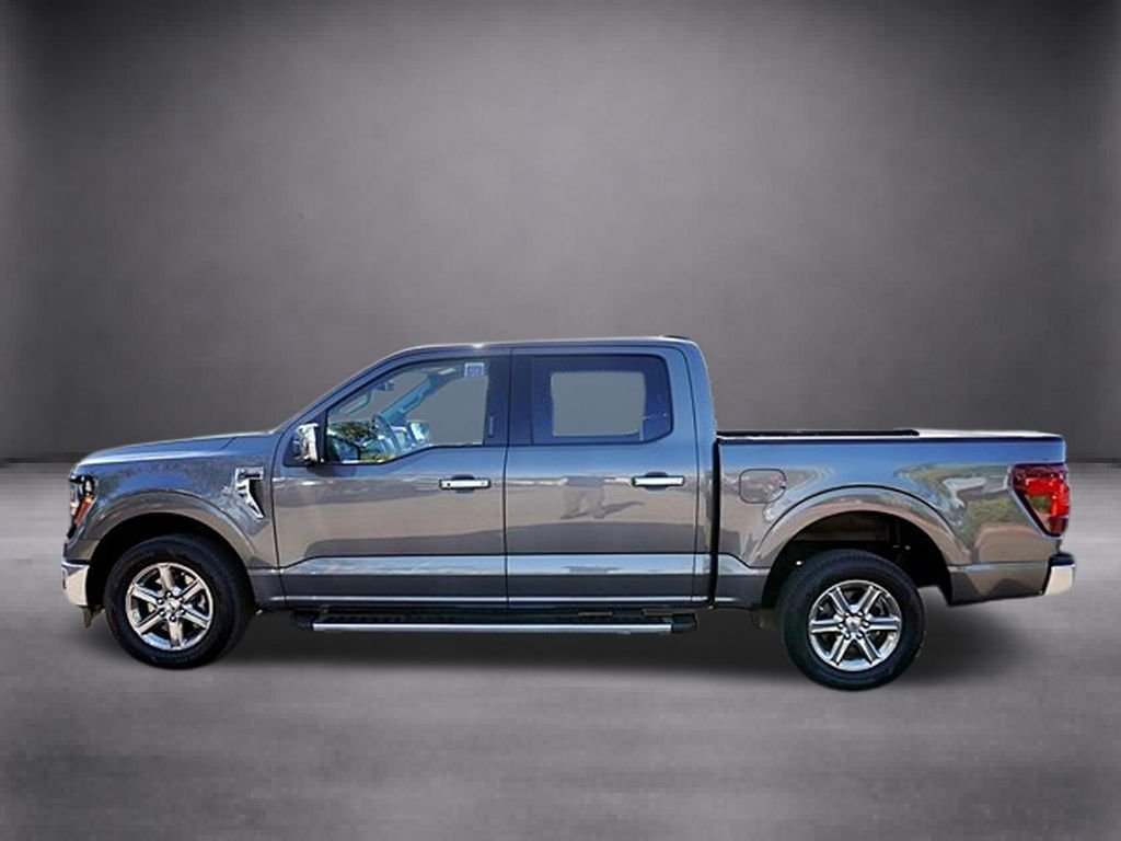 Used 2024 Gray Ford XLT image 8