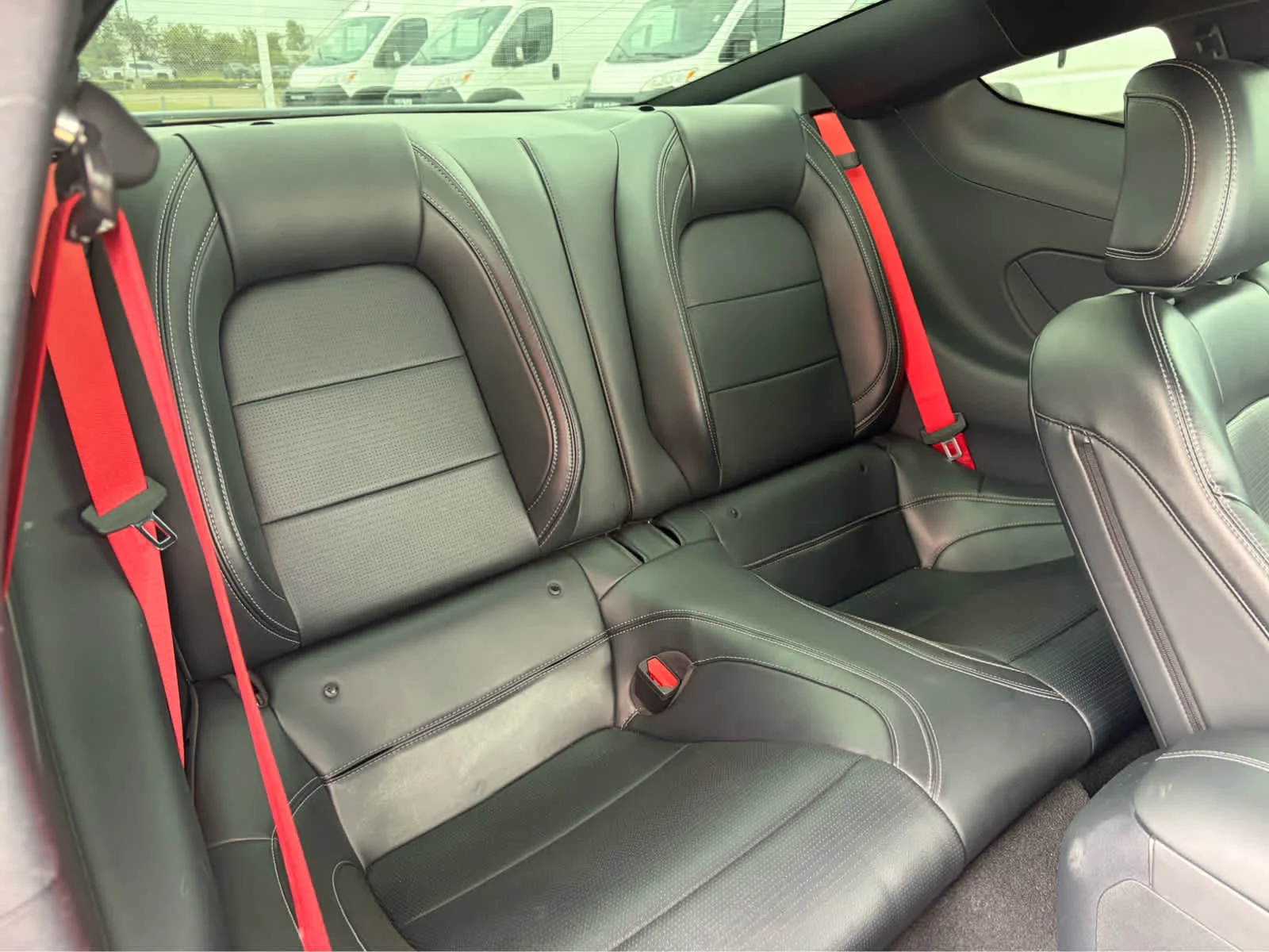 Used 2024 Iconic Silver Metallic Ford GT Premium image 18