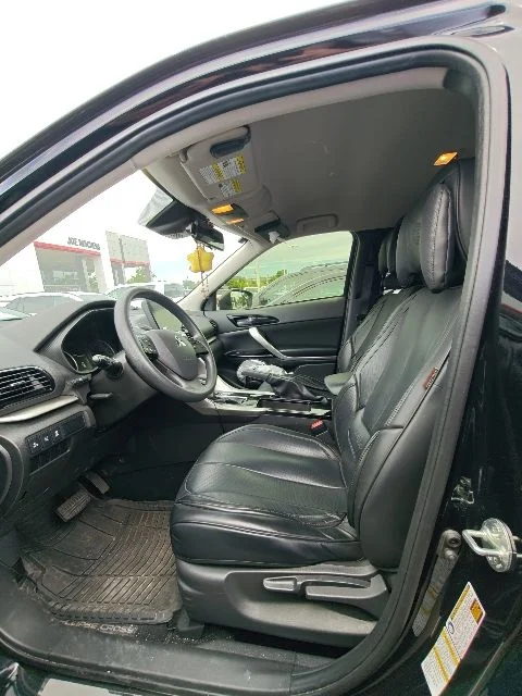 Used 2023 Black Mitsubishi  image 2