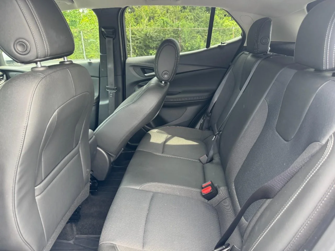 Used 2023 Summit White Buick Preferred image 12