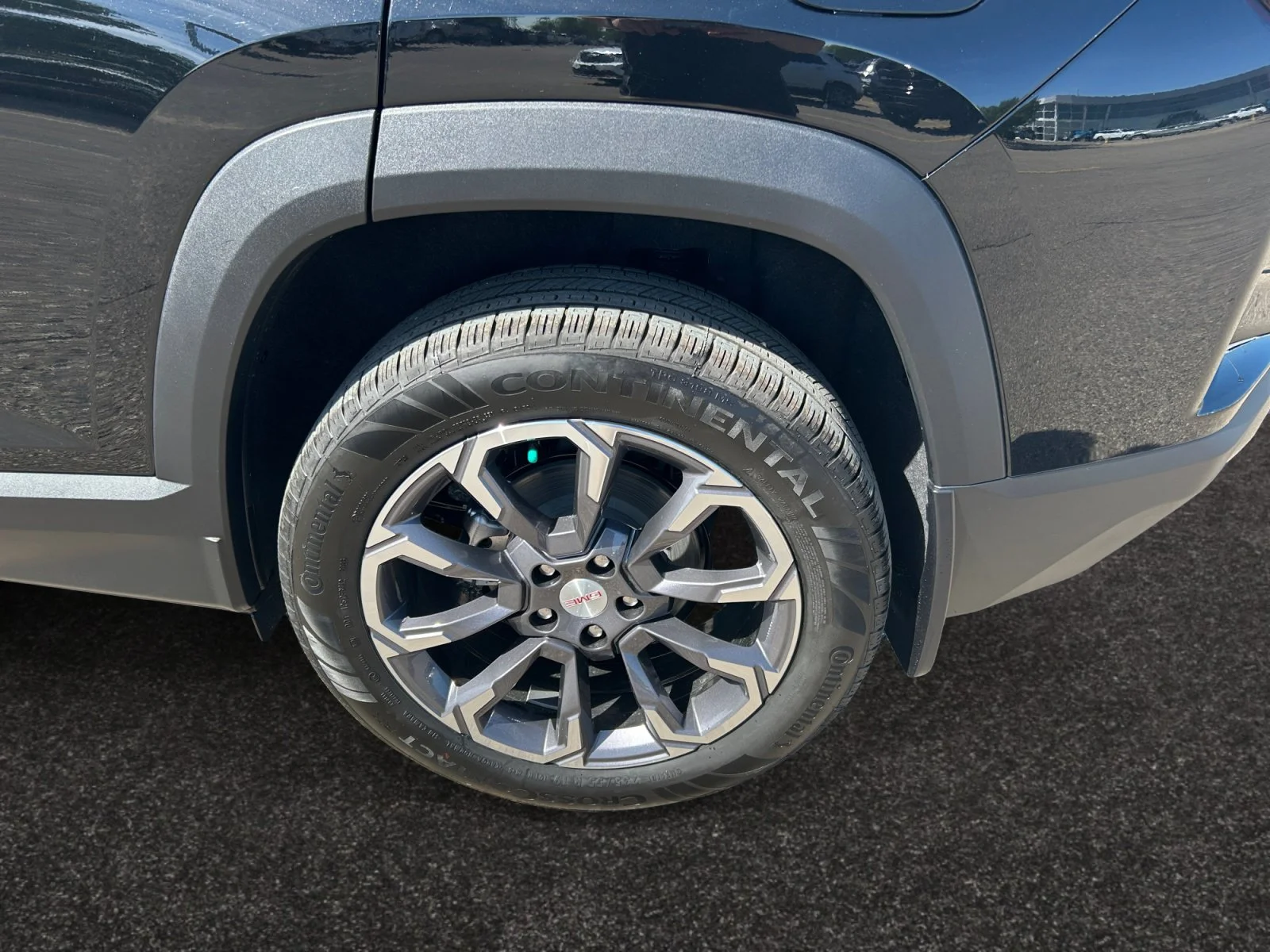 New 2027 Ebony Twilight Metallic GMC AWD Elevation image 9