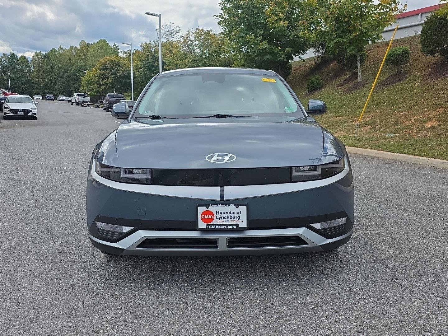 Used 2024 Digital Teal Hyundai SEL image 16