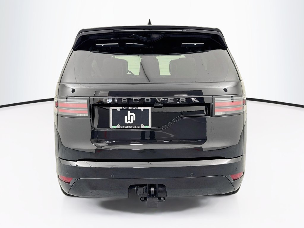New 2026 Santorini Black Land Rover Dynamic SE image 6