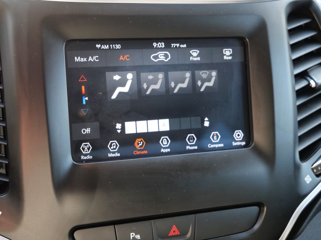 Certified Used 2020 White Jeep Latitude image 24