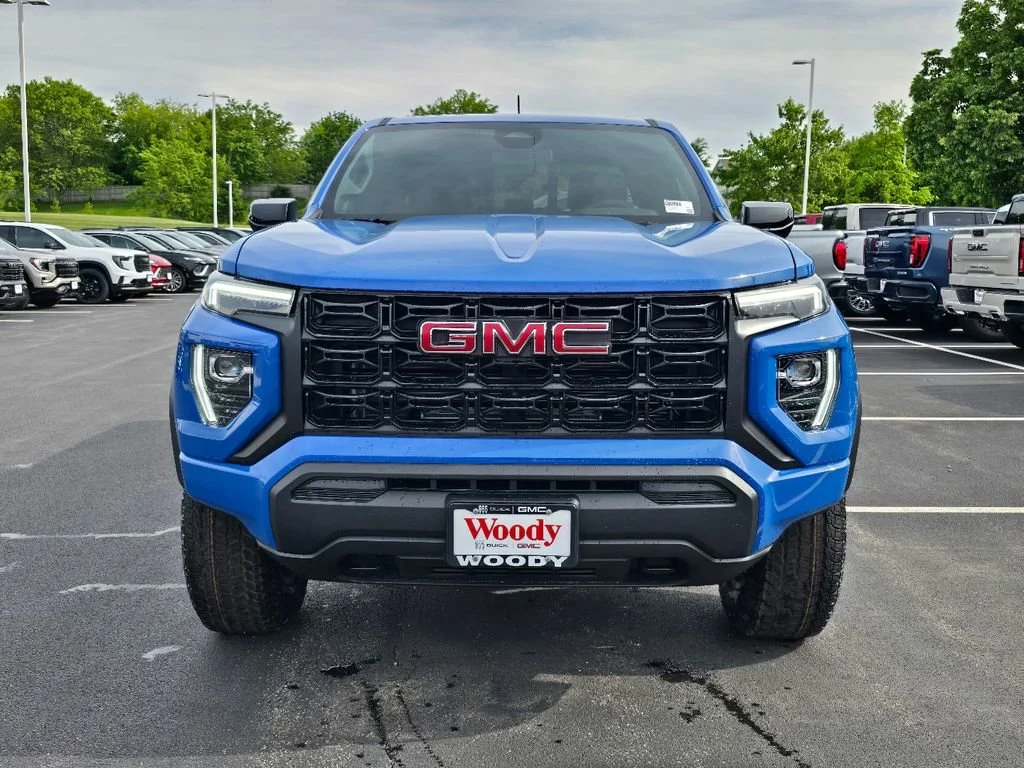 New 2026 Rapids Metallic GMC Elevation image 4