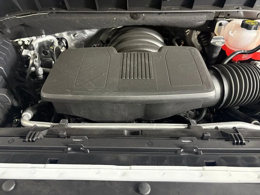 New 2026 Summit White Chevrolet LT image 43