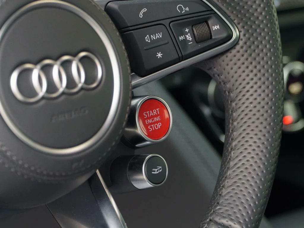 Used 2020  Audi V10 performance image 25