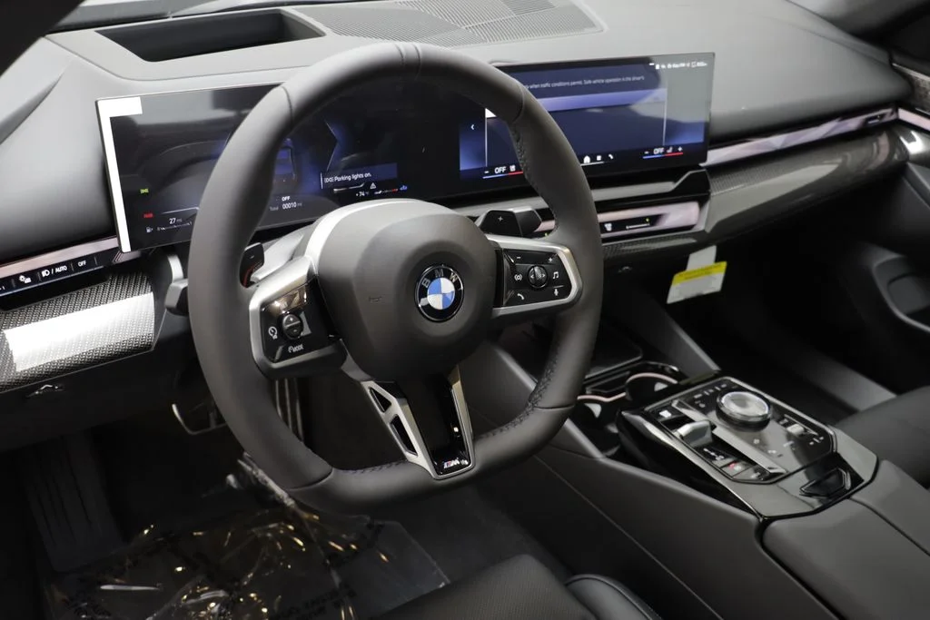 New 2027 Black BMW 530i xDrive image 7