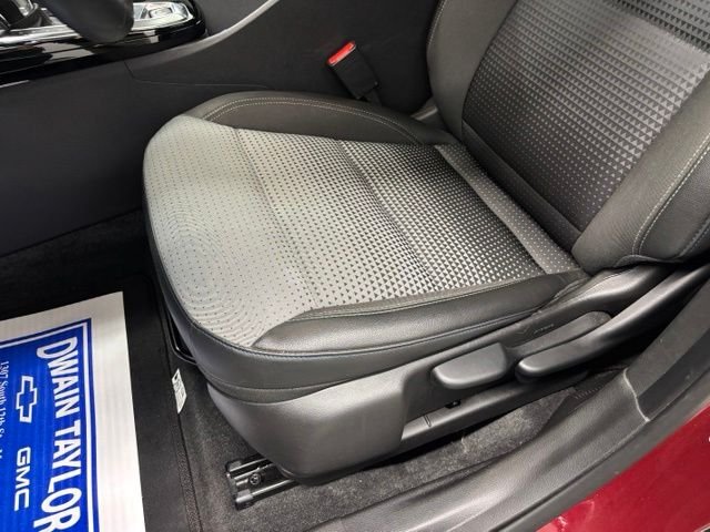Used 2025 Red Chevrolet LT image 16