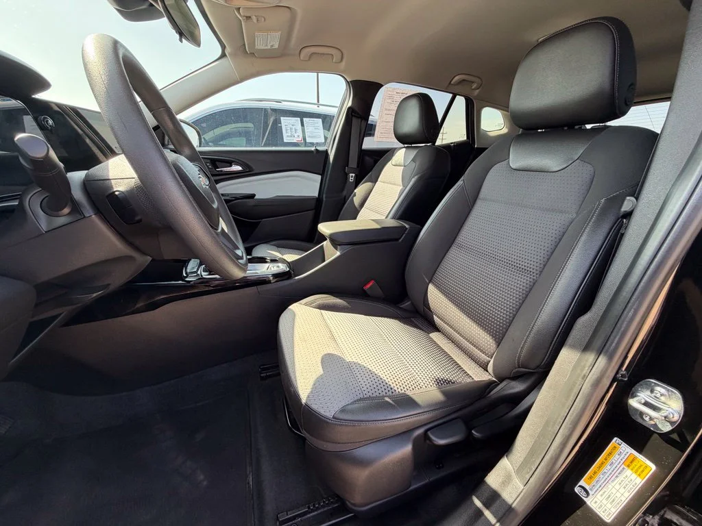 Used 2025 Black Chevrolet LT image 10