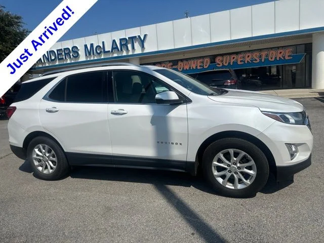 Used 2018 Chevrolet Equinox LT with VIN 2GNAXJEV2J6113135 for sale in Fort Payne, AL