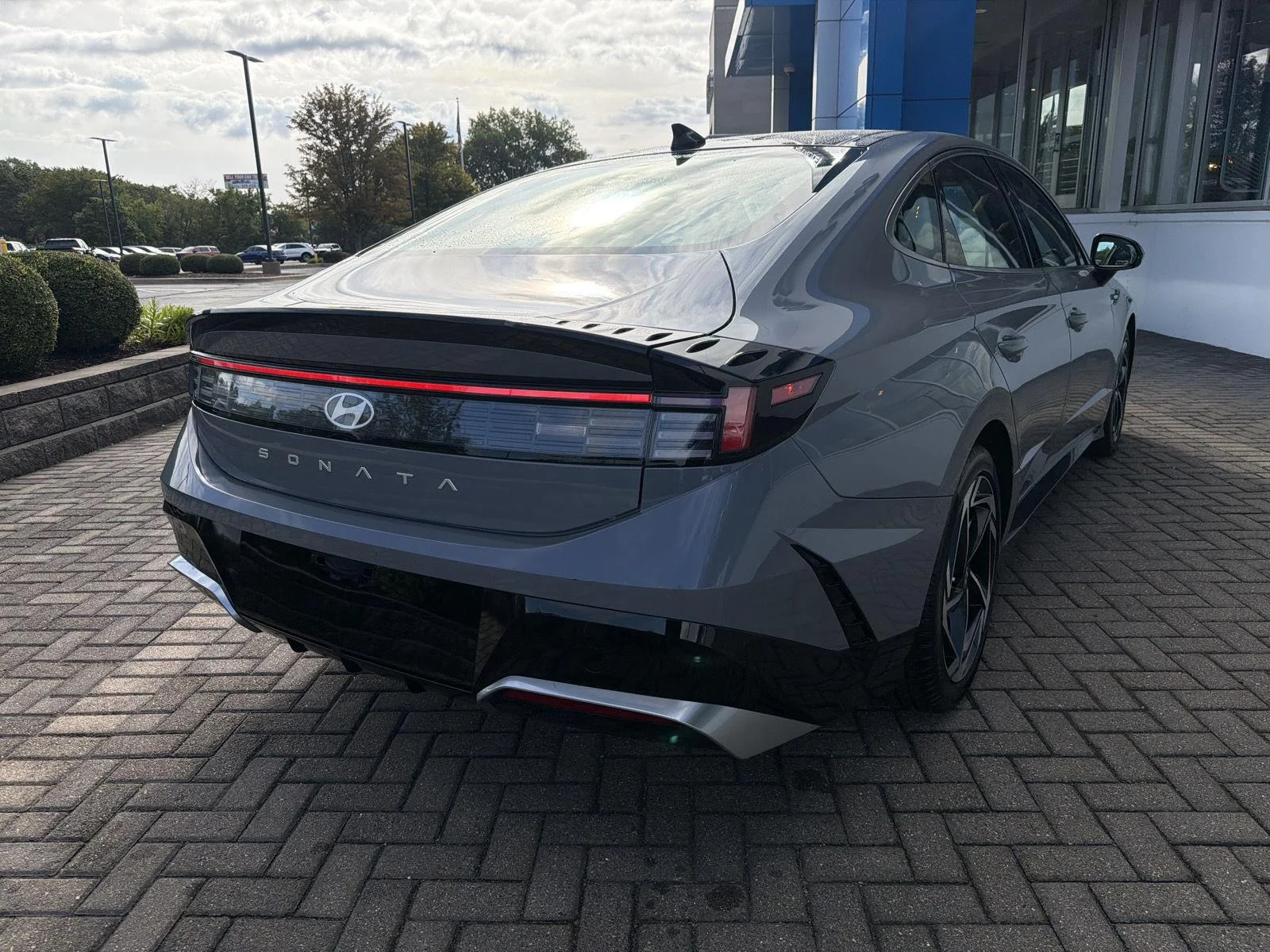 Used 2025 Transmission Blue Hyundai SEL Convenience image 5