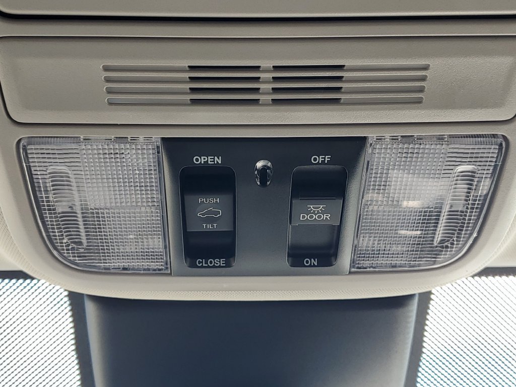 2025 Honda Odyssey EX-L - Photo 32