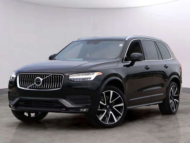 Pre-Owned 2021 Volvo XC90 T6 Momentum
