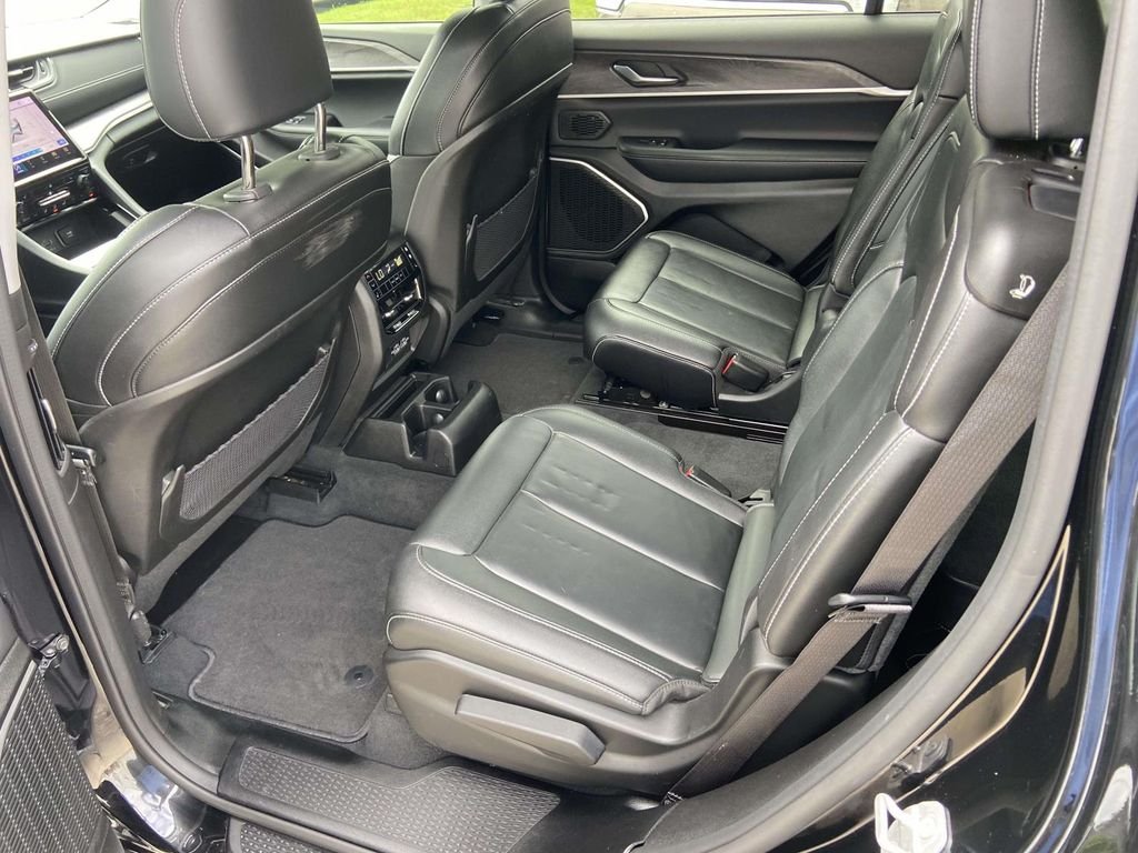 Used 2023 Black Jeep Limited image 20