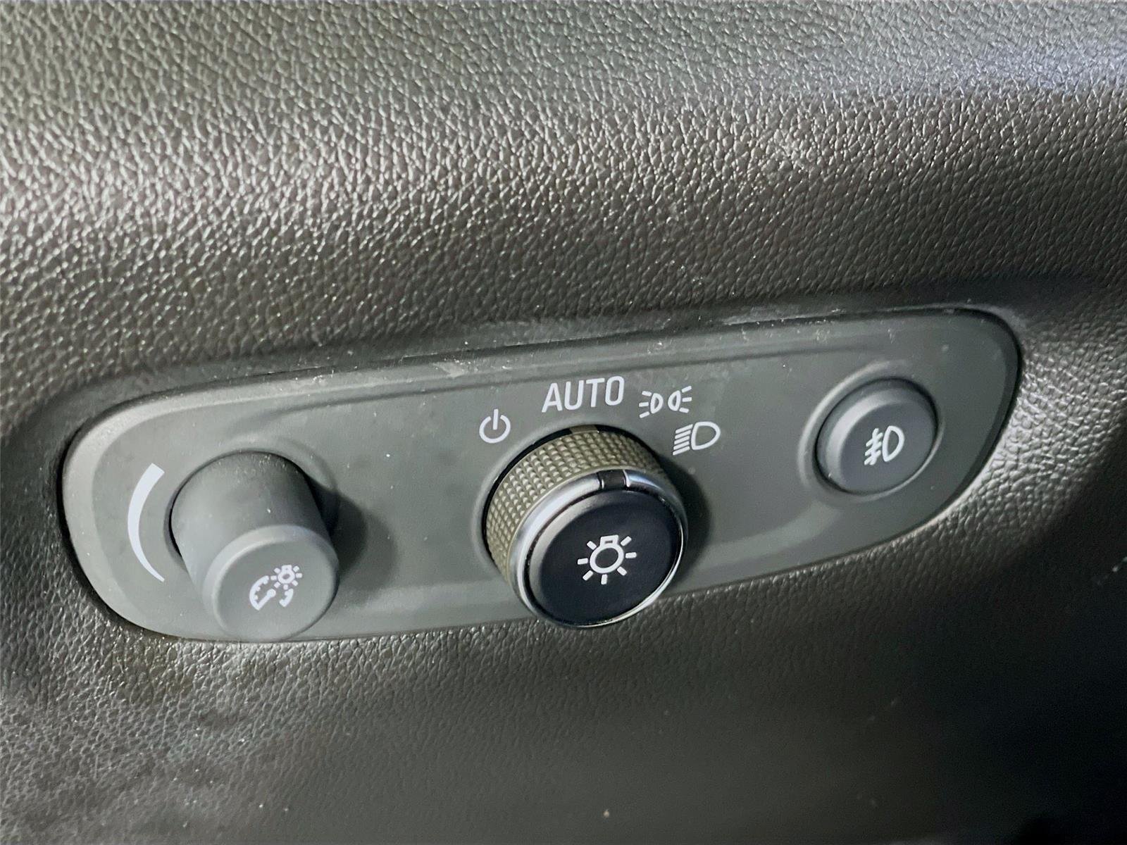 Used 2019 Graphite Metallic Chevrolet LT Cloth image 14