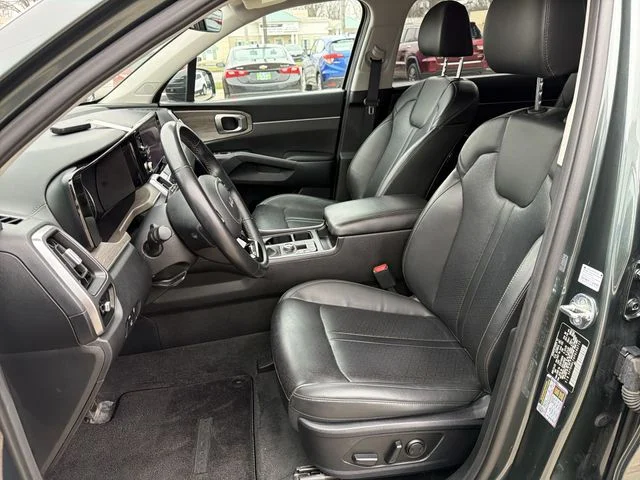 Used 2023 Green Kia X-Line EX image 13