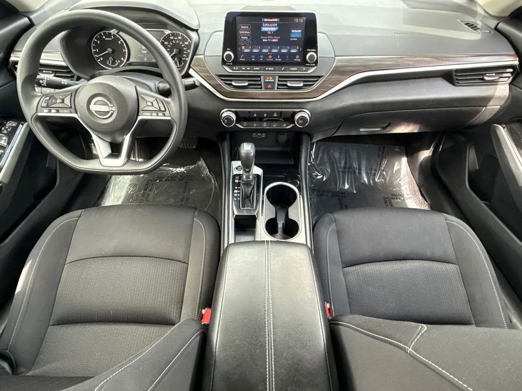Used 2023 Black Nissan 2.5 SV image 18