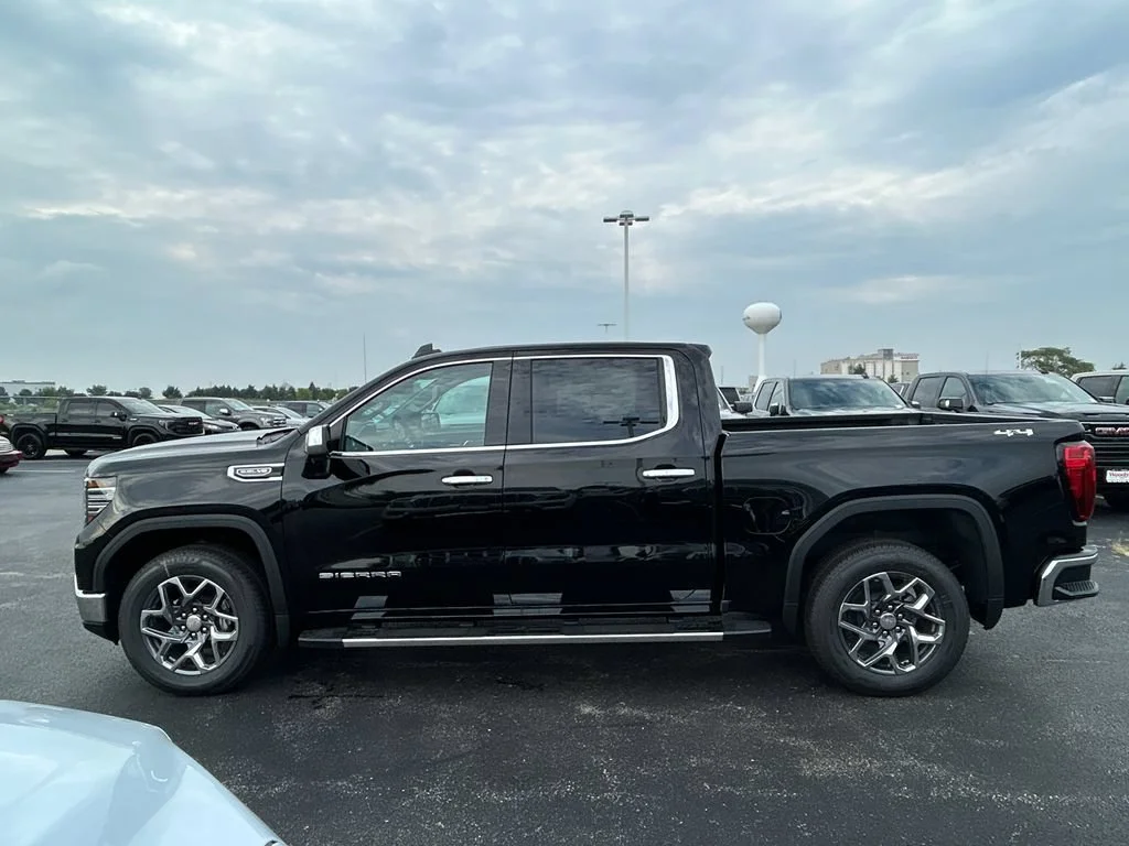 New 2026 Onyx Black GMC SLT image 11
