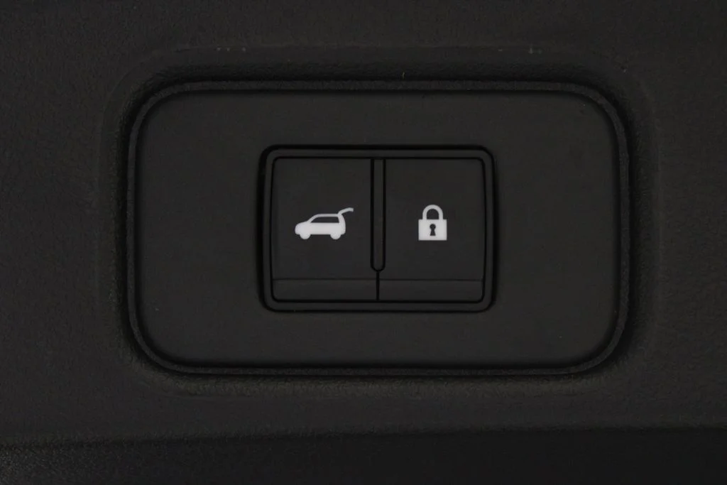 2026 Nissan Pathfinder SL - Photo 18