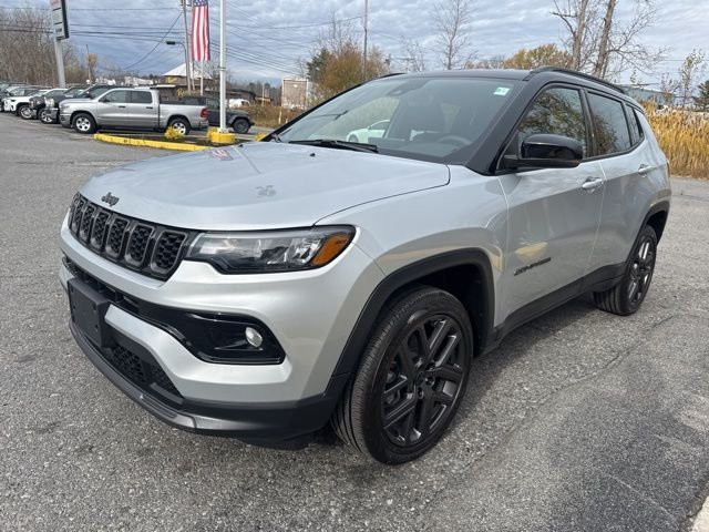 New 2026 Silver Zynith Metallic Clearcoat Jeep Limited image 3