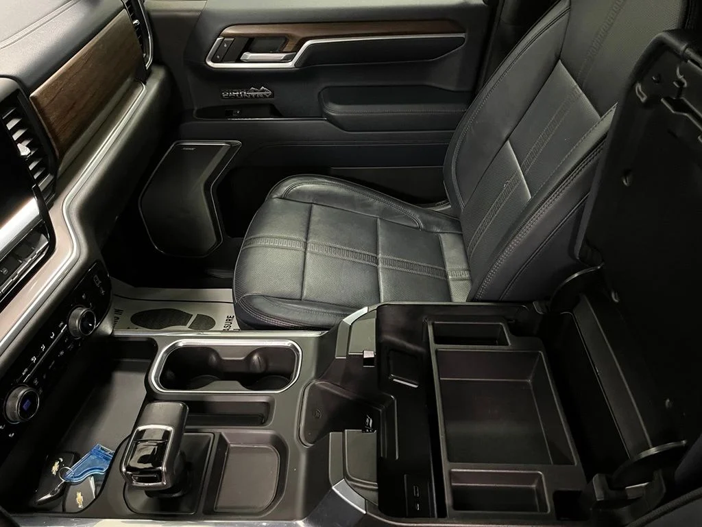 Used 2022 Beige Chevrolet High Country image 39