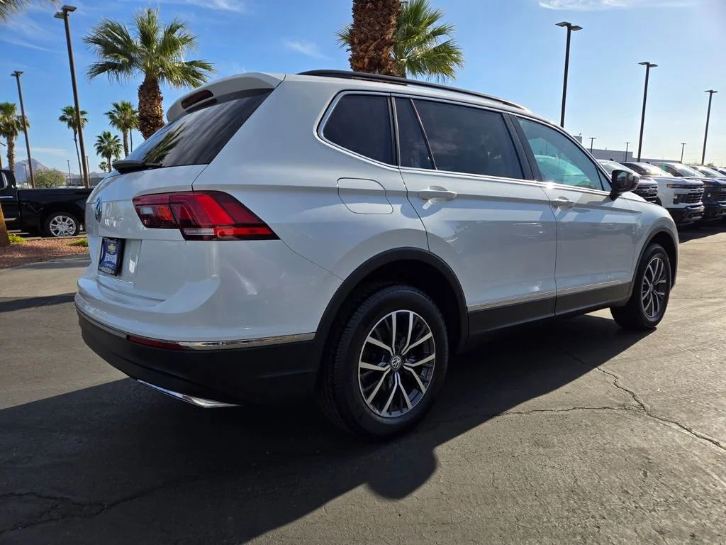 Used 2020 White Volkswagen SE image 6