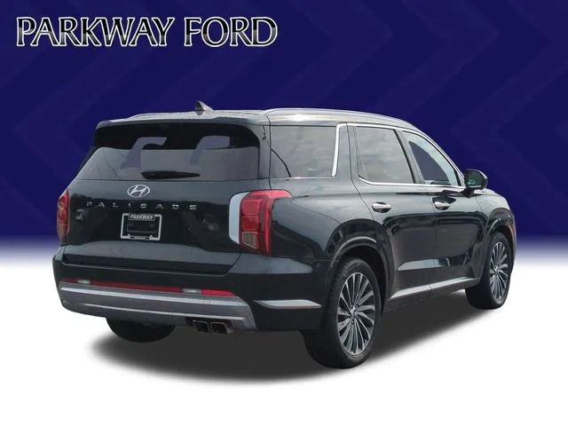 Used 2023 Green Hyundai Calligraphy image 5