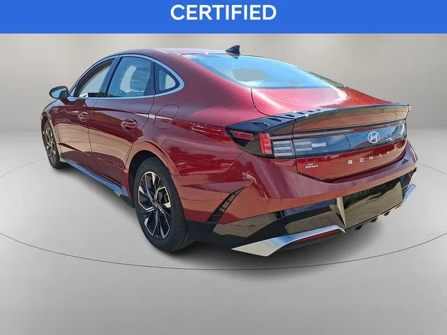 Used 2024 Red Hyundai SEL image 7