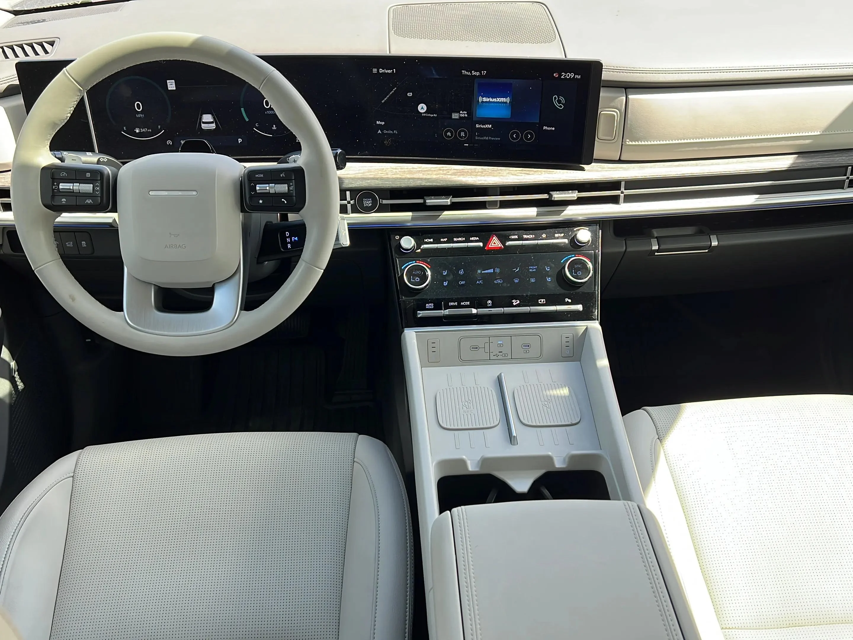 Used 2026 Shimmering Silver Hyundai Limited 7P image 37