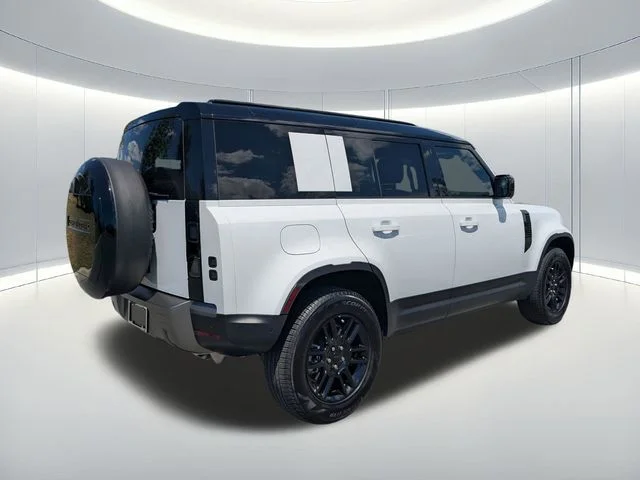 Used 2026 Fuji White Land Rover S image 5
