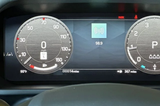 New 2026 Borasco Grey Land Rover X-Dynamic SE image 27