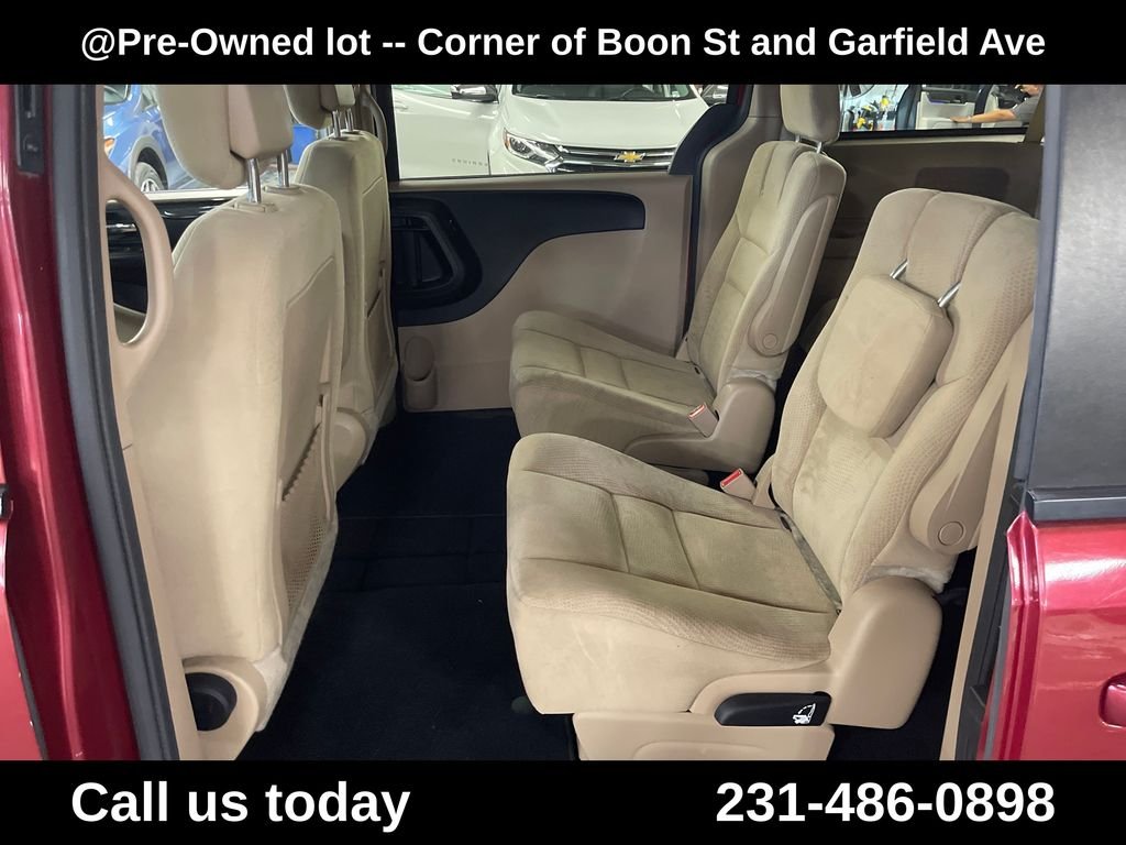 Used 2014 Red Dodge SE image 25