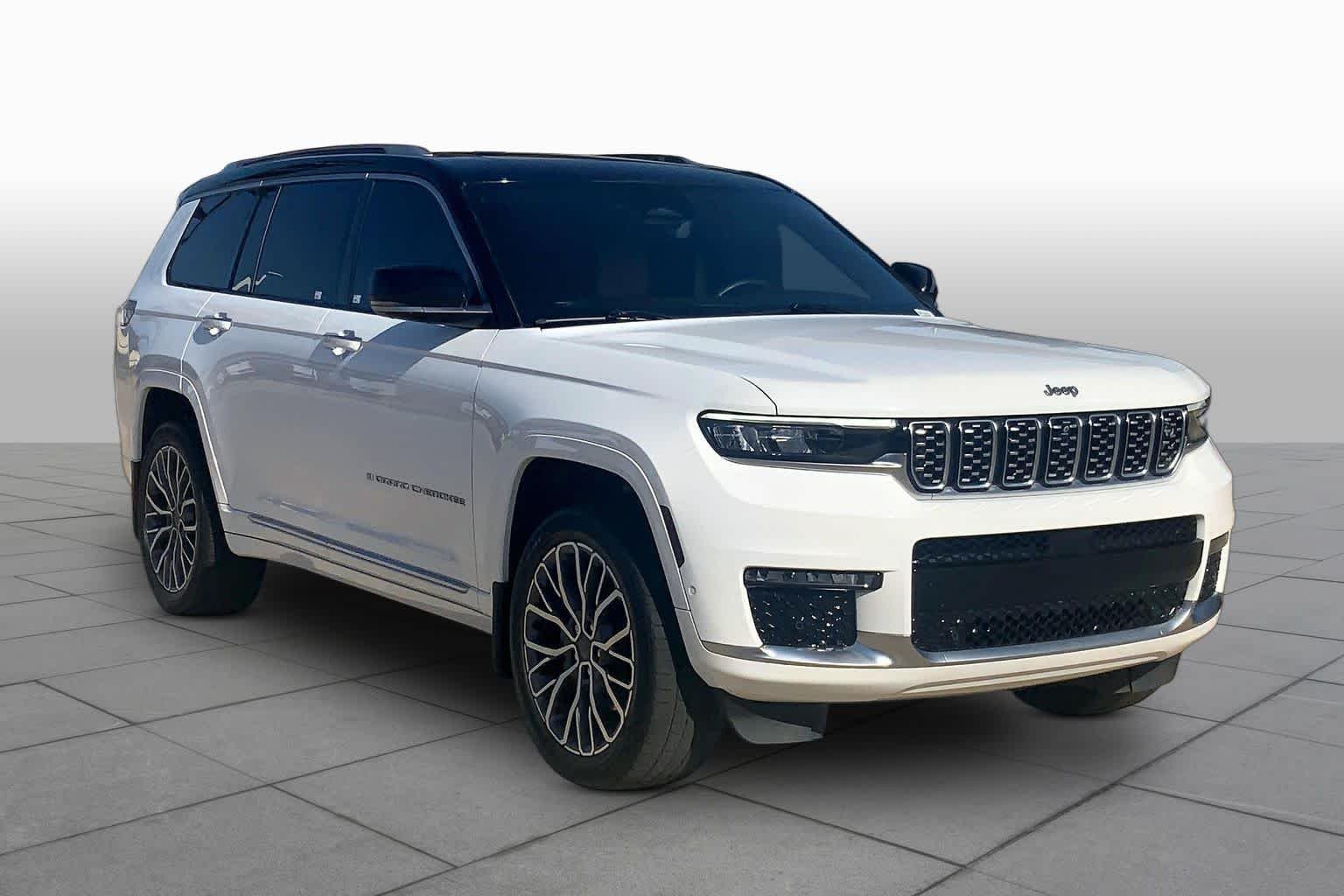 Used 2023 Bright White Clearcoat Jeep Summit Reserve image 3