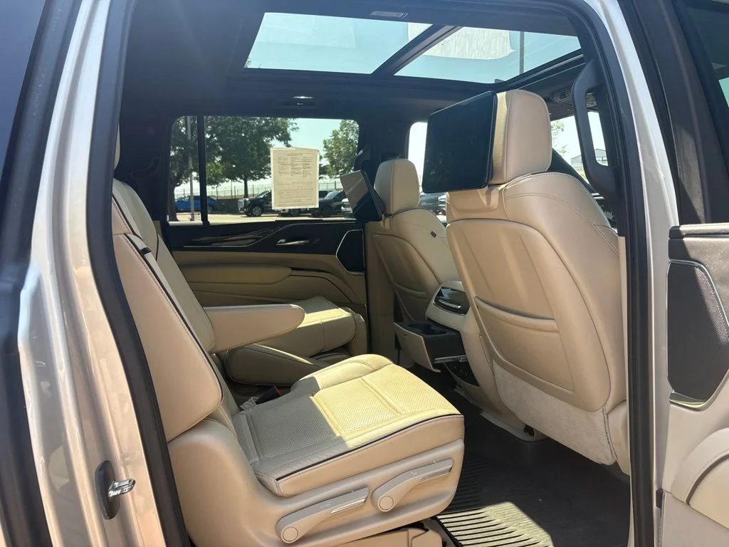 Used 2021 Beige Cadillac Premium image 26