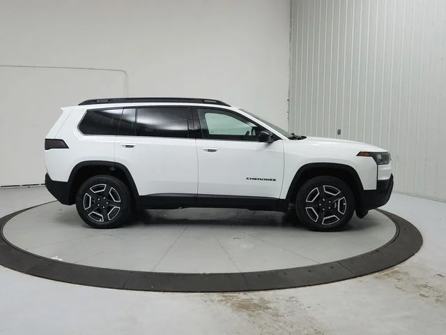 New 2026 Bright White Clear-Coat Exterior Paint Jeep Laredo image 8