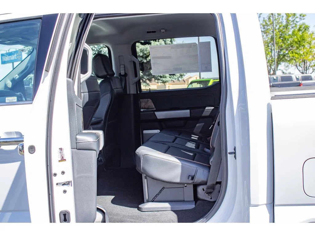 New 2026 OXFORD WHITE Ford LARIAT image 17