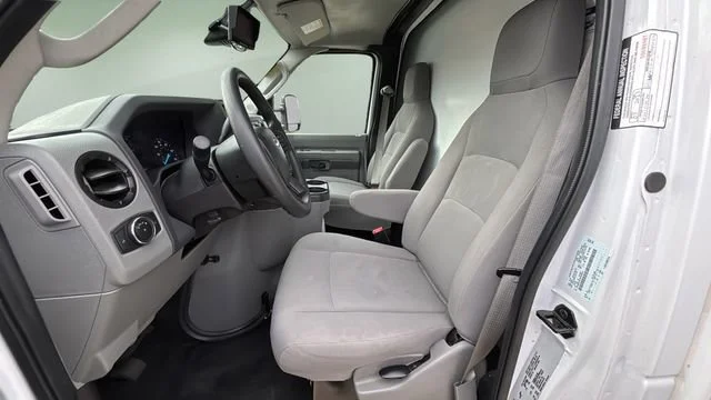 Used 2024 White Ford BASE image 18