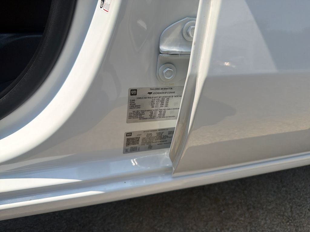 Used 2023 White Chevrolet LT image 23